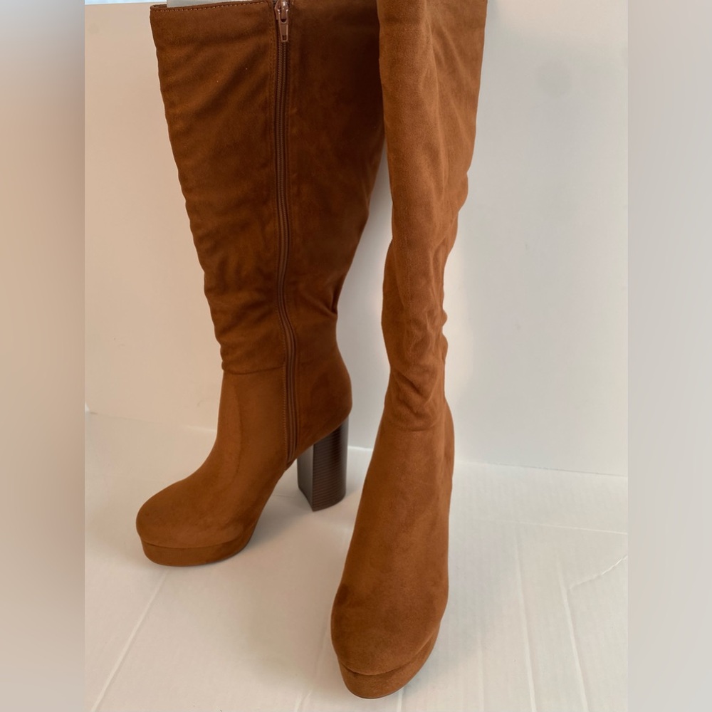 Brown Suede Knee-High Boots Women's Size 10 Round Toe PlatForm Block Heel